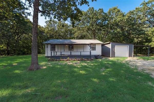 1828 Dove Drive, Quinlan, TX 75474