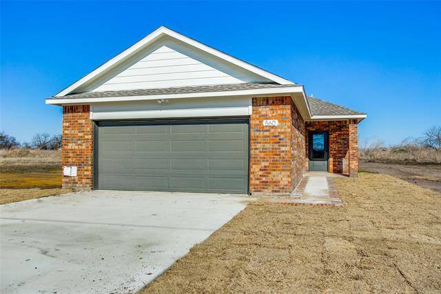 560 N Garrett Avenue, Ennis, TX 75119