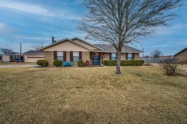 530 Lonquist Road, Midlothian, TX 76065