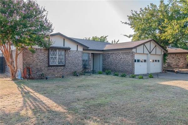 6505 Collard Court, North Richland Hills, TX 76182