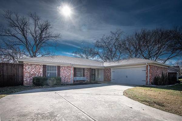 8812 Main Street, North Richland Hills, TX 76182