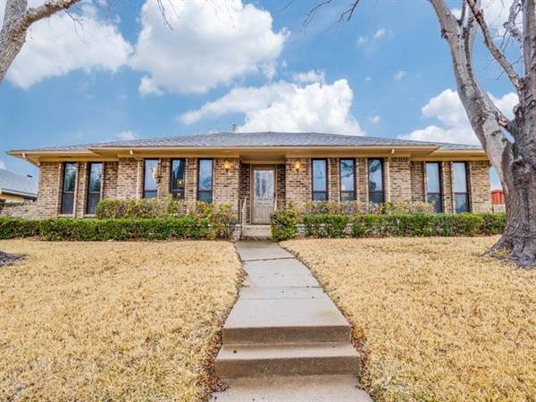 2614 Country Club Parkway, Garland, TX 75043