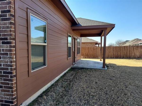 311 Preakness Lane, Ponder, TX 76259