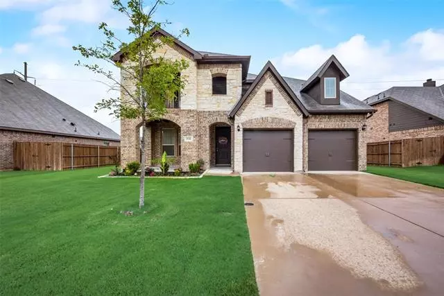 1546 Grassy Meadows Drive, Burleson, TX 76058