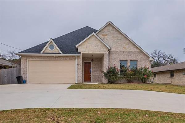 407 N Casa Grande Circle, Duncanville, TX 75116