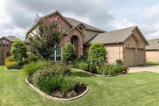 608 Willowwood Trail, Keller, TX 76248