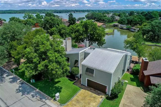 524 Harbor Drive, Azle, TX 76020