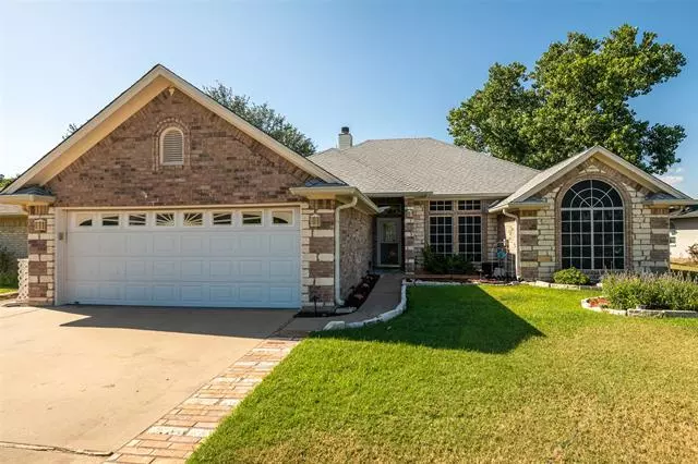 3704 Coral Sands Court, Granbury, TX 76049