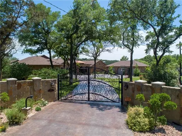 Granbury, TX 76048,4118 Apache Trail Court