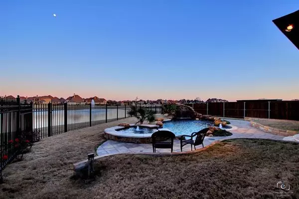 The Colony, TX 75056,7613 Ivey