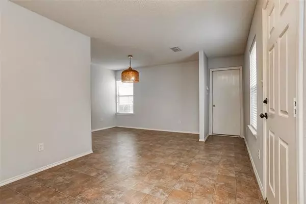 Fort Worth, TX 76133,7522 Kings Trail