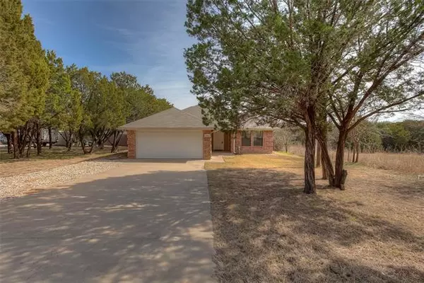 5400 San Jacinto Drive, Granbury, TX 76048