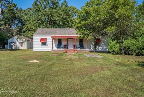 410 Forest Avenue, Mansfield, LA 71052