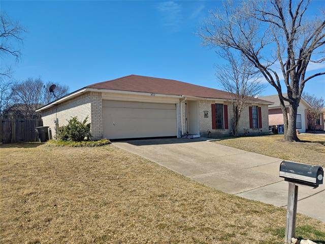 812 Reveille Road, Fort Worth, TX 76108