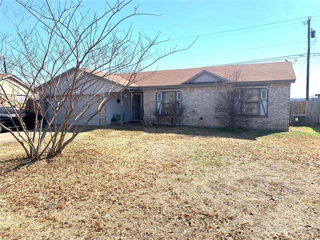 1403 Berry Drive, Cleburne, TX 76033