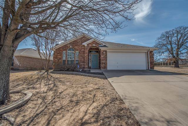 211 Sweetwater Drive, Weatherford, TX 76086