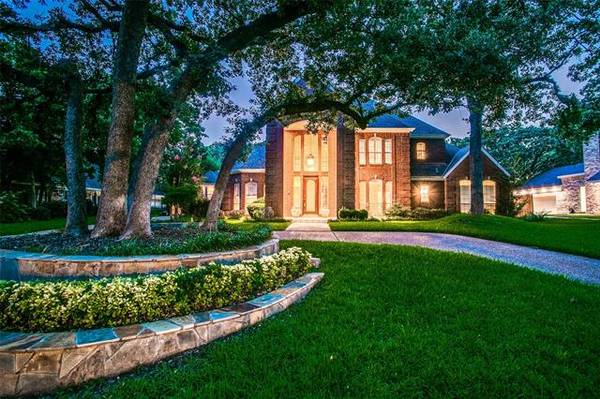 2920 Scarborough Lane W, Colleyville, TX 76034