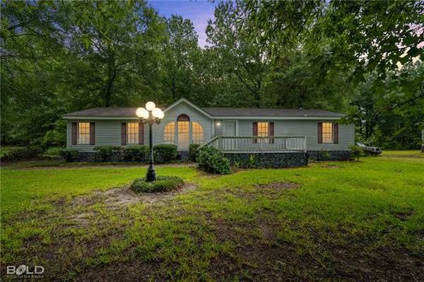 11075 Big Oak Trail, Keithville, LA 71047