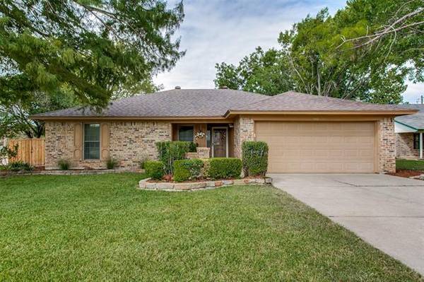 5101 Maplewood Court, North Richland Hills, TX 76180