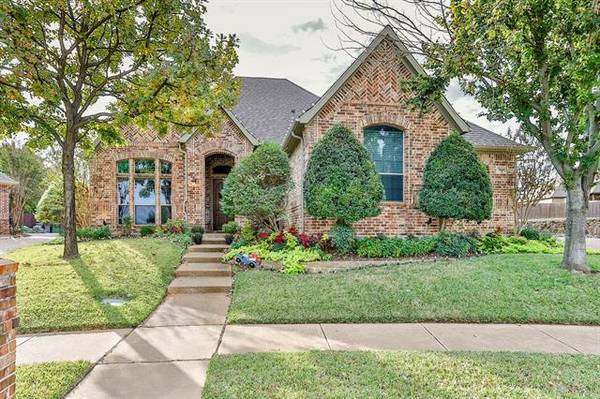 7800 Forest Hills Court, North Richland Hills, TX 76182