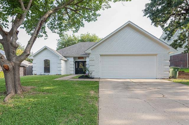 6725 Parkwood Drive, North Richland Hills, TX 76182