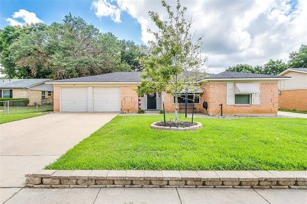 5108 Maryanna Way, North Richland Hills, TX 76180