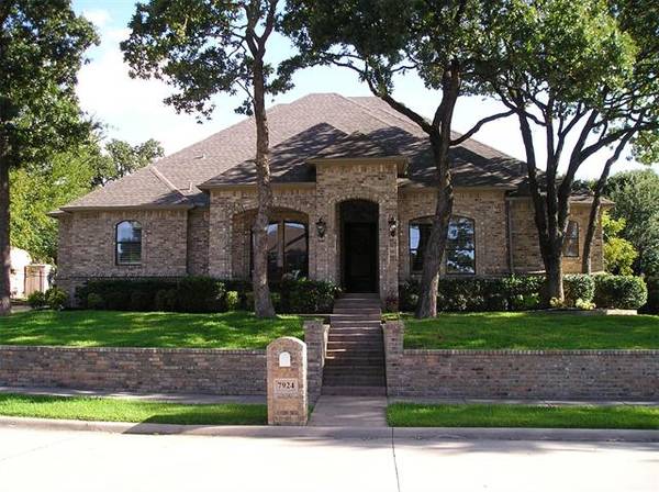 7924 Sheffield Court, North Richland Hills, TX 76182