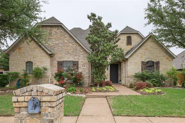 8336 Park Brook Drive, North Richland Hills, TX 76182