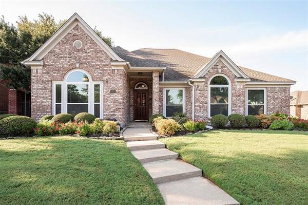 8604 Castle Creek Court, North Richland Hills, TX 76182