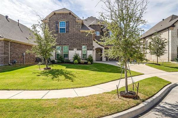 7204 Hampton Court, North Richland Hills, TX 76180