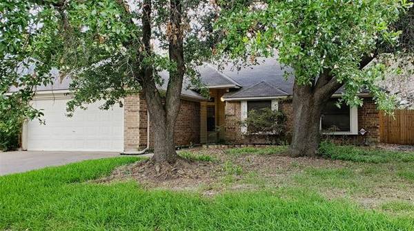 6732 Megan Lane, North Richland Hills, TX 76182