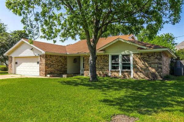 7137 Barbados Drive, North Richland Hills, TX 76180