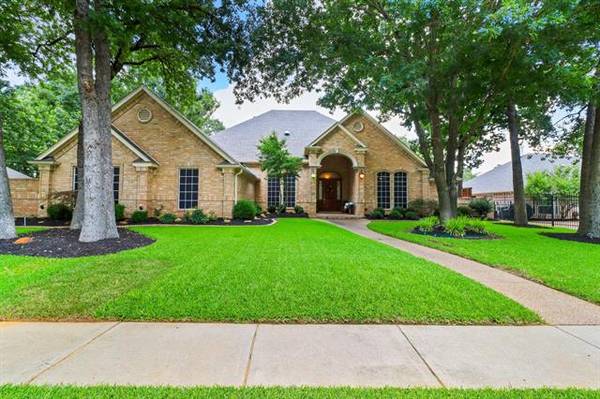 8304 Thorndyke Drive, North Richland Hills, TX 76182