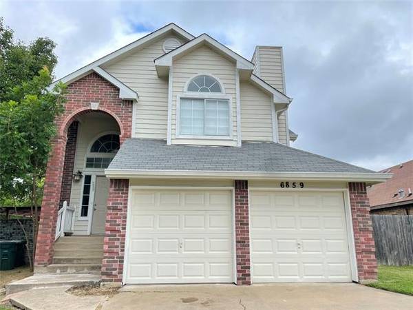 6859 Driffield Circle W, North Richland Hills, TX 76182