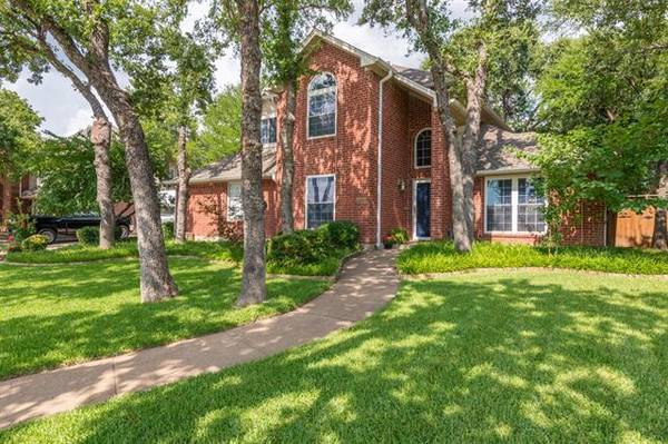 7324 Holiday Lane, North Richland Hills, TX 76182