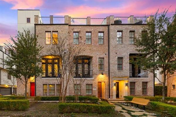 2195 Minehampton Lane,  Dallas,  TX 75201