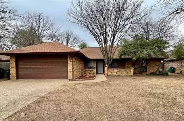 Fort Worth, TX 76133,7601 Pear Tree Lane