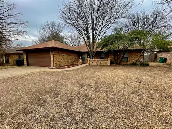 Fort Worth, TX 76133,7601 Pear Tree Lane