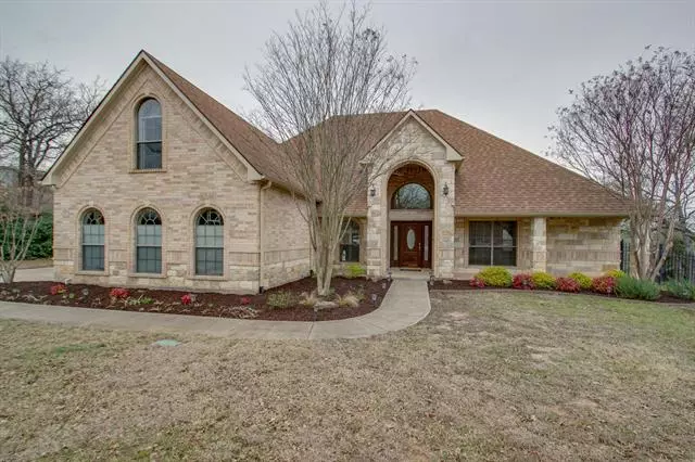 105 N Natural Spring Lane, Azle, TX 76020