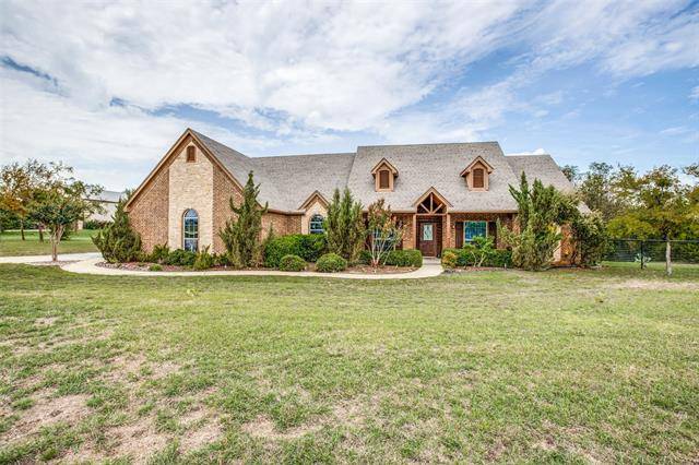 129 Rattling Antler Court, Azle, TX 76020