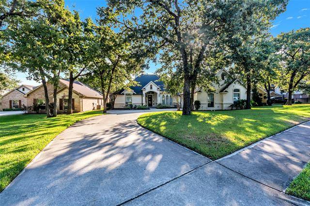 532 Topside Drive, Azle, TX 76020