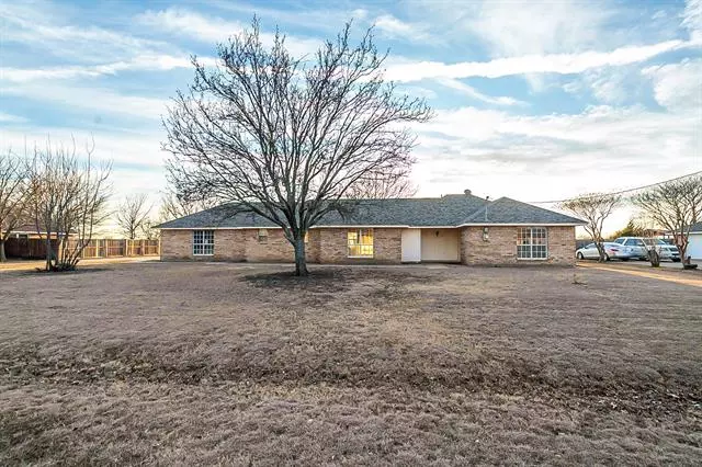 3327 Dasher Street, Lancaster, TX 75146