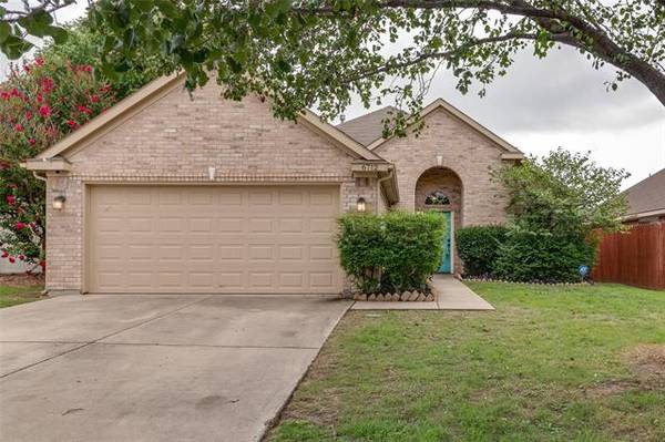 6712 Armstrong Court, Fort Worth, TX 76137