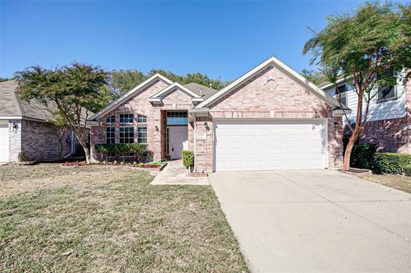 4905 Dougal Avenue, Fort Worth, TX 76137