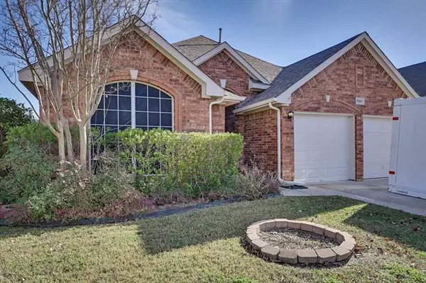 7928 Salmon Run Way, Fort Worth, TX 76137