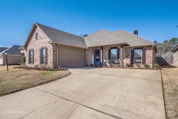 1110 Laurel Creek Drive, Shreveport, LA 71106