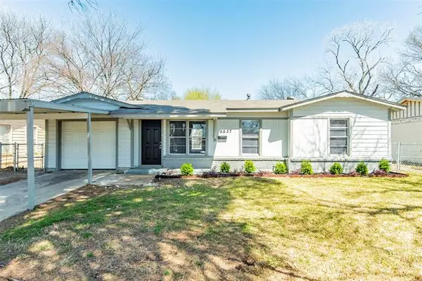 5537 Burton Avenue, Fort Worth, TX 76119