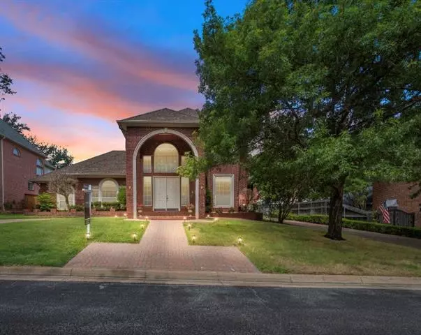 2114 Bay Cove Court, Arlington, TX 76013