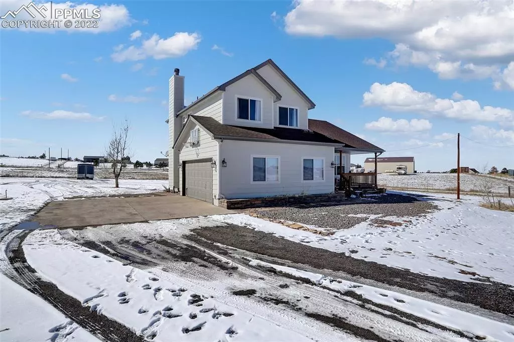 Elizabeth, CO 80107,43645 Saddlehorn DR