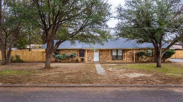 1202 N Edwards Street,  Gladewater,  TX 75647